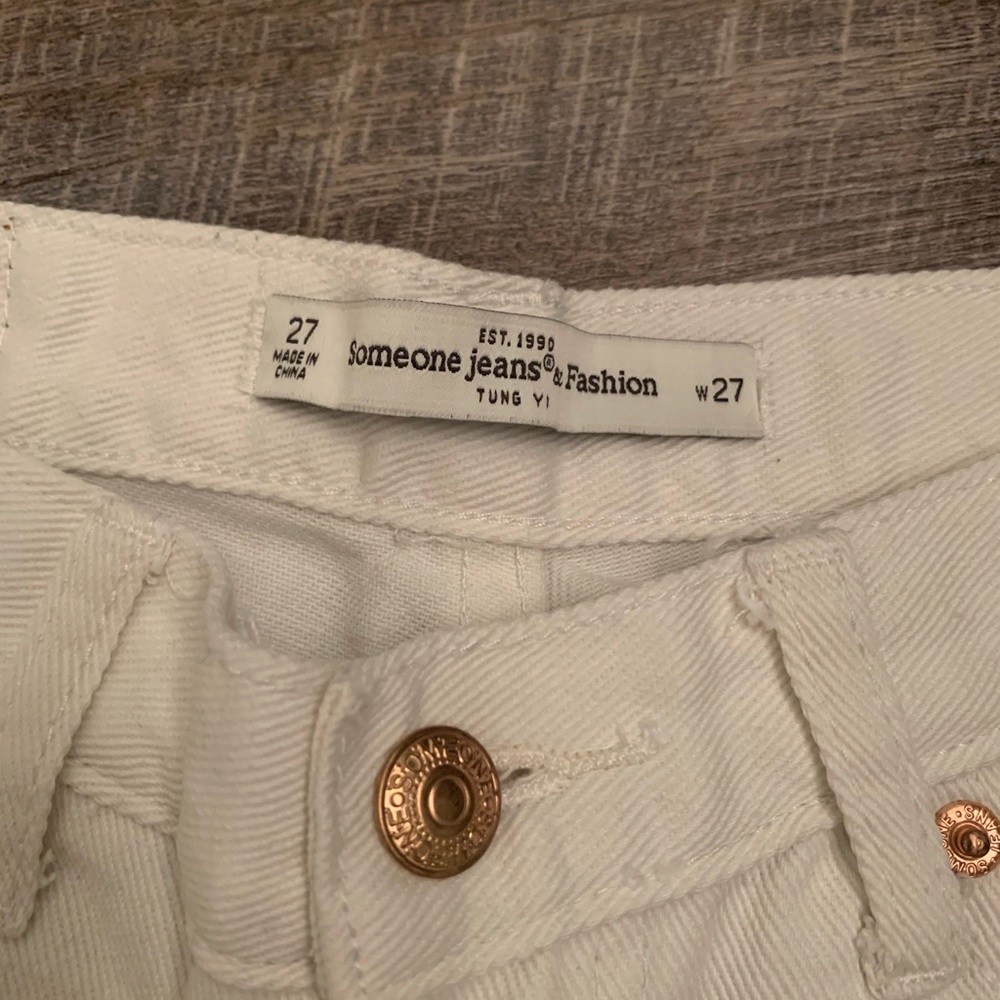 White Ripped Jeans - Picture 5 of 7